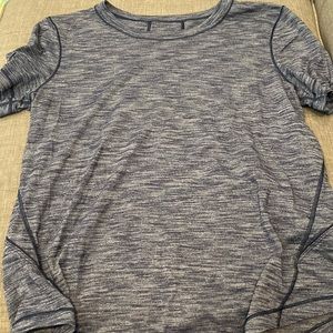 Like new Lululemon t shirt